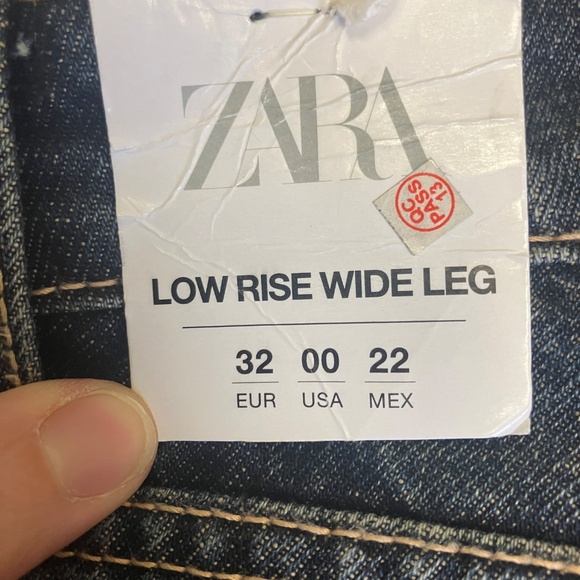 ZARA Dark Wash Denim Low Rise Wide Leg Jeans - Picture 6 of 6